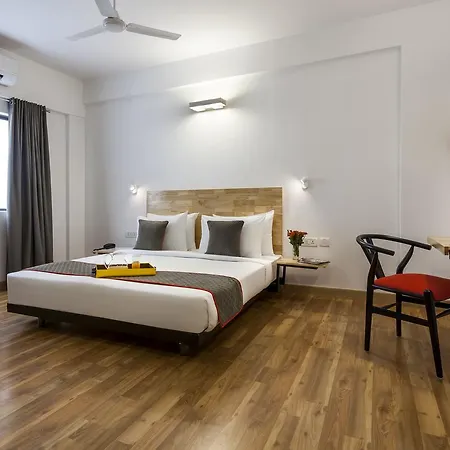 Oyo Townhouse 007 Indiranagar Hotel